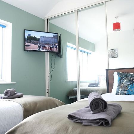 Bee Stays - Northway House ワーリントン エクステリア 写真