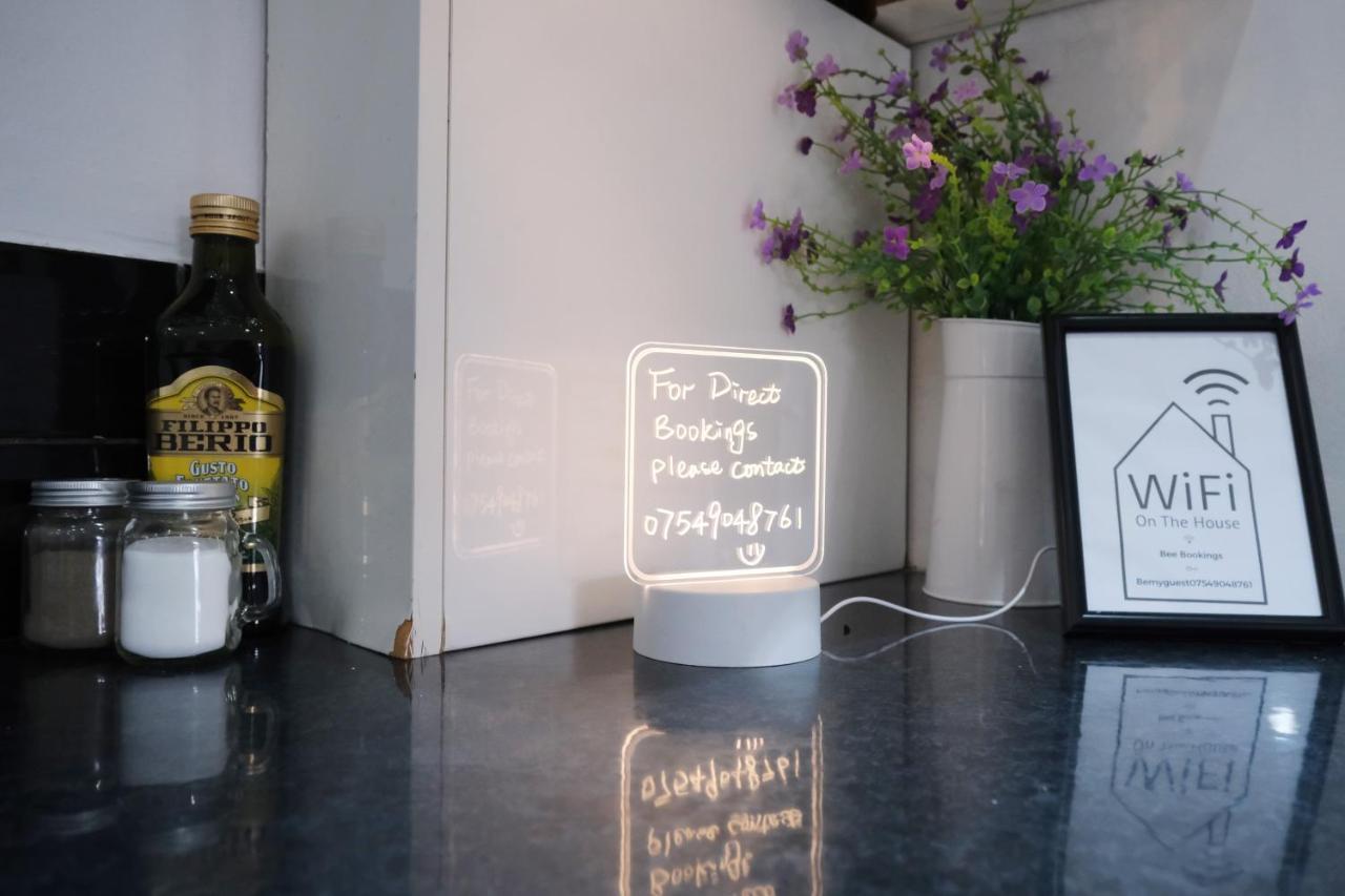 Bee Stays - Northway House ワーリントン エクステリア 写真