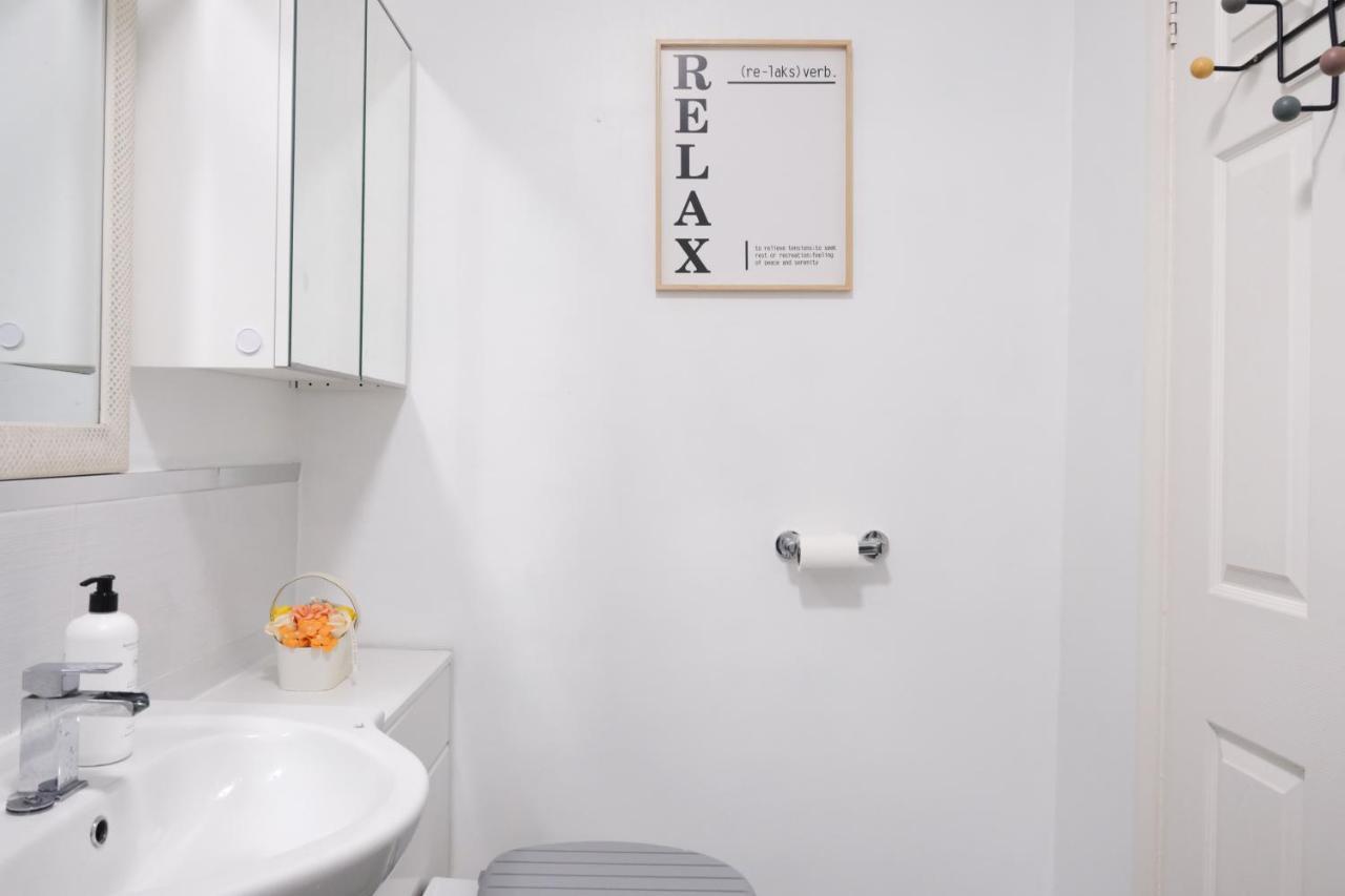 Bee Stays - Northway House ワーリントン エクステリア 写真